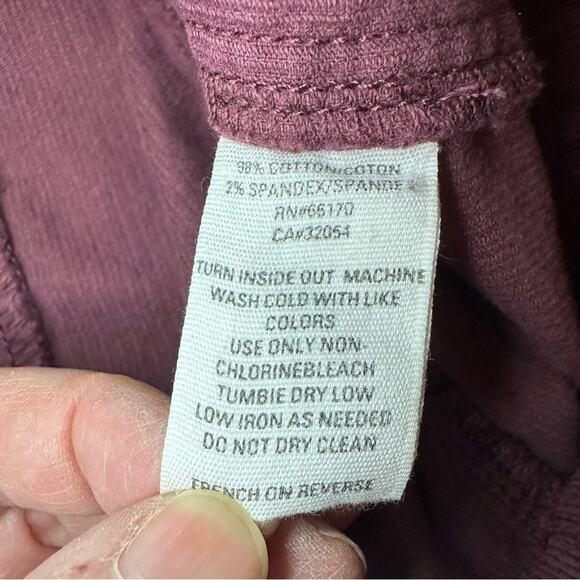 BDG Corduroy Burgundy Wine Maroon Mini Skirt Fall gold Snap Button Front Size 6 - Picture 6 of 12